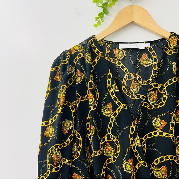 ASTR The Label Black Chain Print Surplice Long Sleeve Bodysuit - Picture 2 of 10